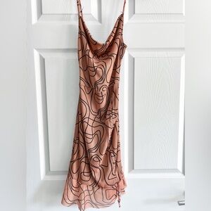 (PrettyLittleThing) Nude Abstract Dress